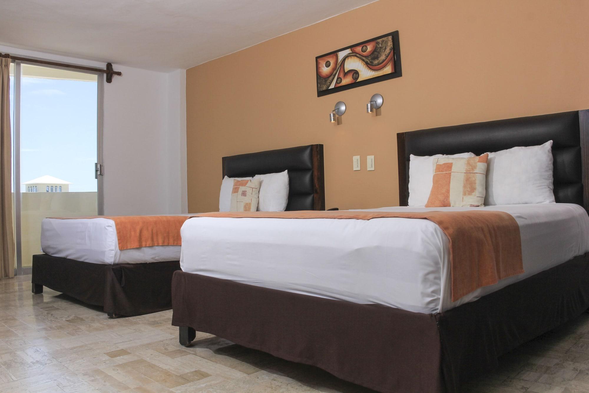 Hotel Calypso Канкун Екстериор снимка