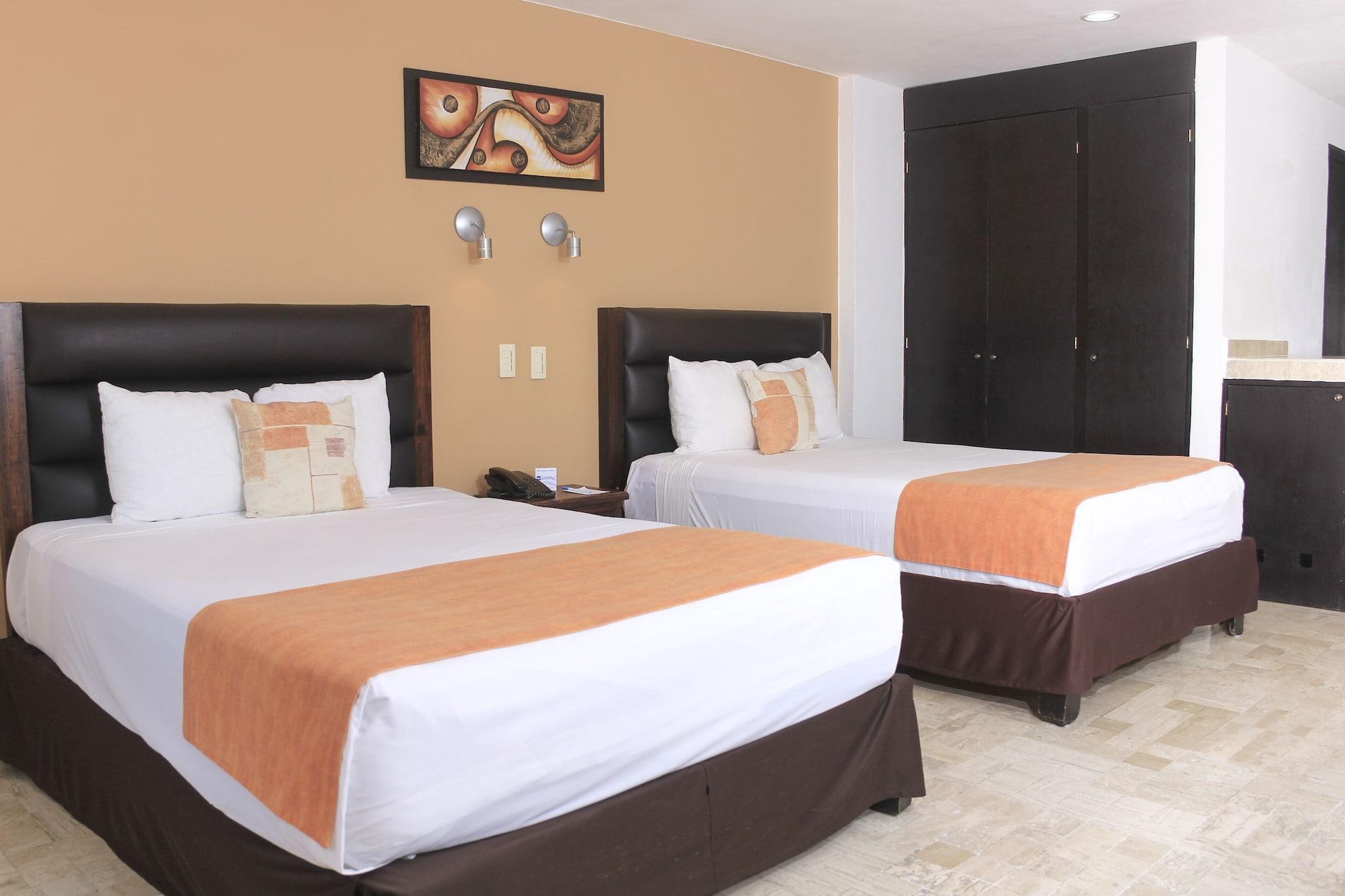 Hotel Calypso Канкун Екстериор снимка