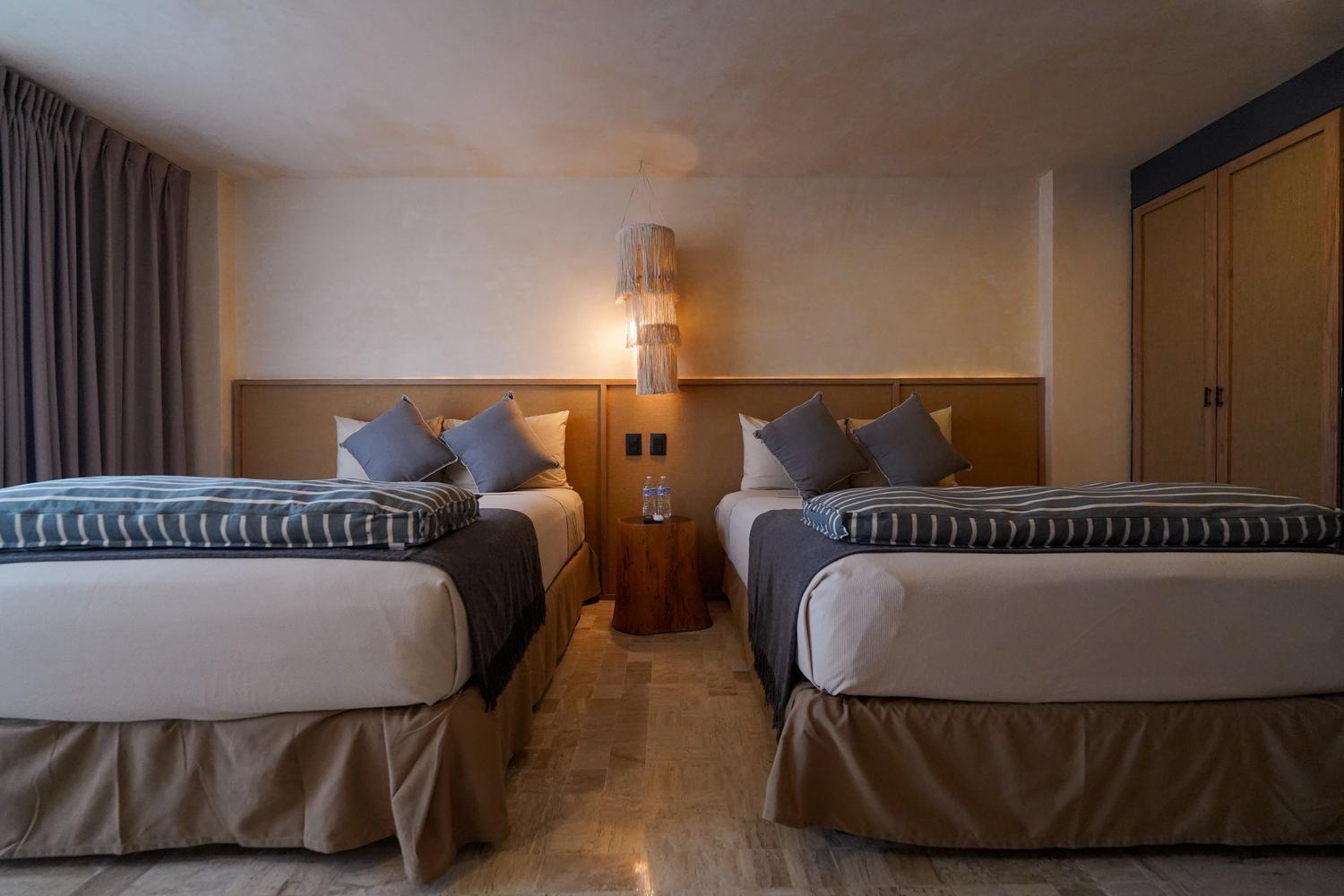 Hotel Calypso Канкун Екстериор снимка
