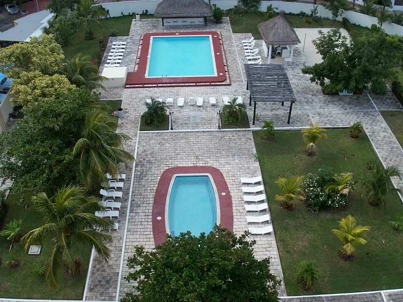 Hotel Calypso Канкун Екстериор снимка