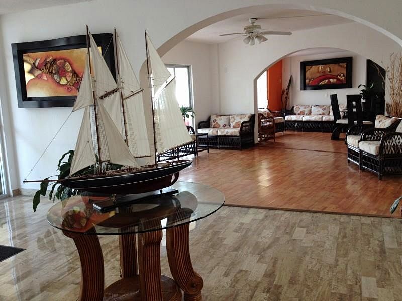 Hotel Calypso Канкун Екстериор снимка